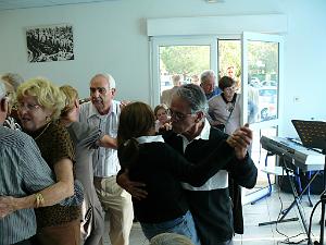 PATRONAGE DE MARAVAL A NIMES 25 10 2009 --- (75)